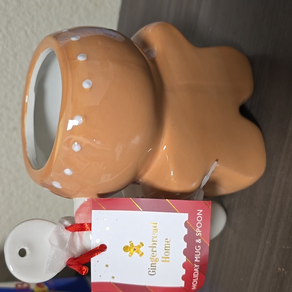 Gingerbread Mug - Picture 2 of 2